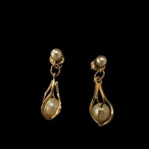 Vintage Napier Gold Toned and Pearl Drop Earrings